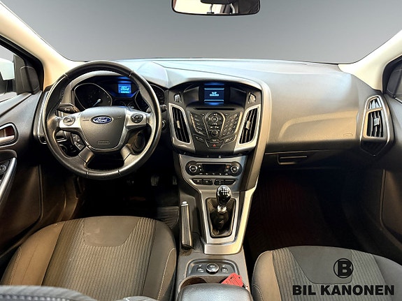 Ford Focus 10 of 15