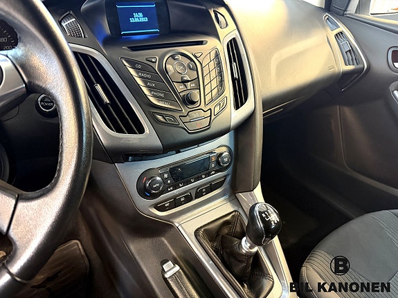 Ford Focus 13 of 15