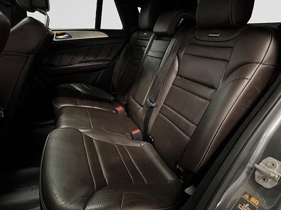 Mercedes-Benz GLE63 17 of 27