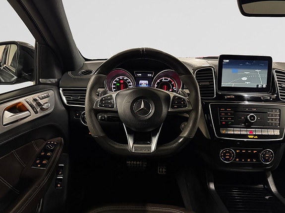 Mercedes-Benz GLE63 14 of 27