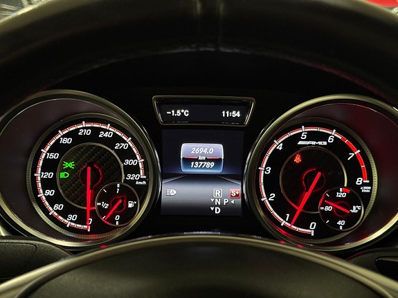 Mercedes-Benz GLE63 27 of 27