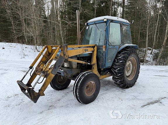 Traktor Ford 5610