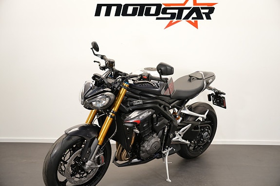 Triumph Speed Triple 1200 RS Modern Legend! 2732 / Mån 3 of 7