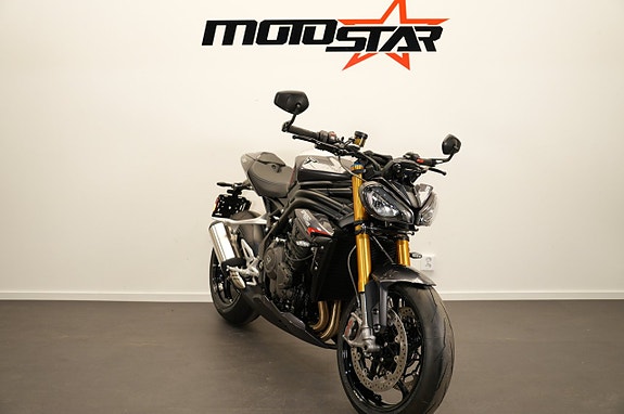 Triumph Speed Triple 1200 RS Modern Legend! 2732 / Mån 4 of 7
