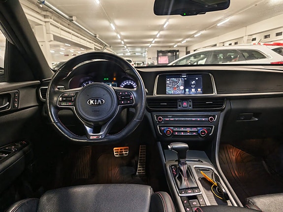 Kia Optima 12 of 18
