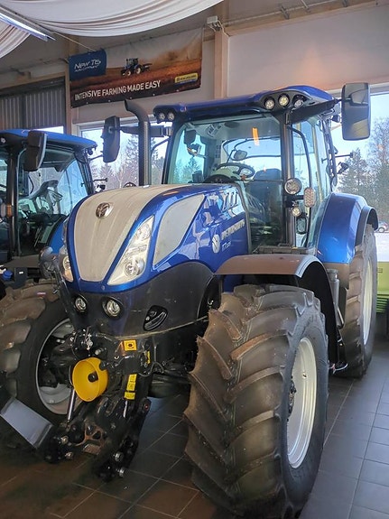 NEW HOLLAND T7.225 AUTO COMMAND STAGE V