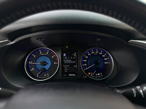 Toyota HiLux 15 of 24
