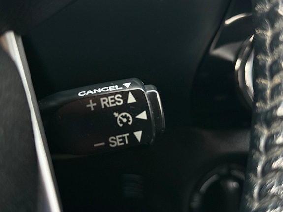 Toyota HiLux 21 of 24