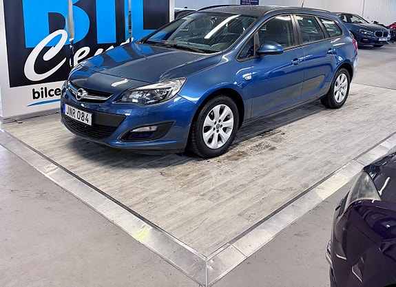 Opel Astra 2 of 4