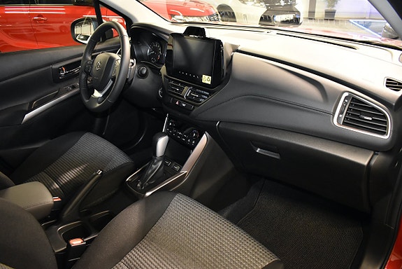 Suzuki S-Cross 7 of 12