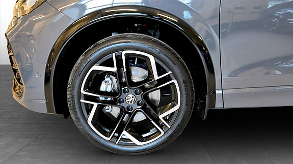 Volkswagen Tiguan 6 of 13