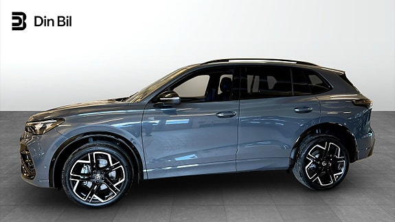 Volkswagen Tiguan 2 of 5