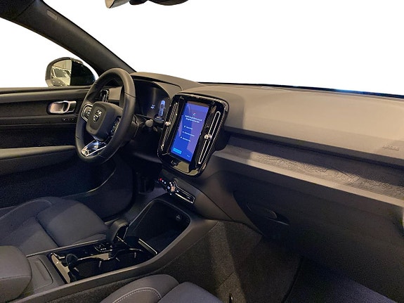 Volvo C40 4 of 15