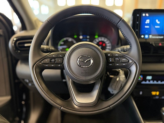 Mazda 2 12 of 19