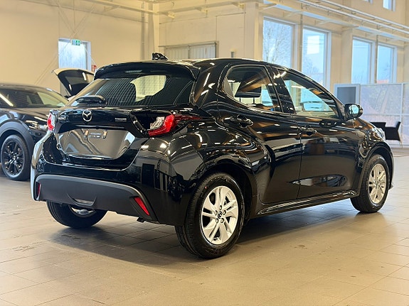 Mazda 2 3 of 19