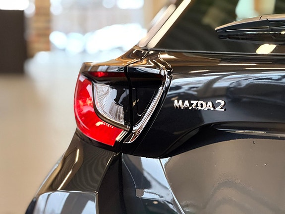 Mazda 2 5 of 19