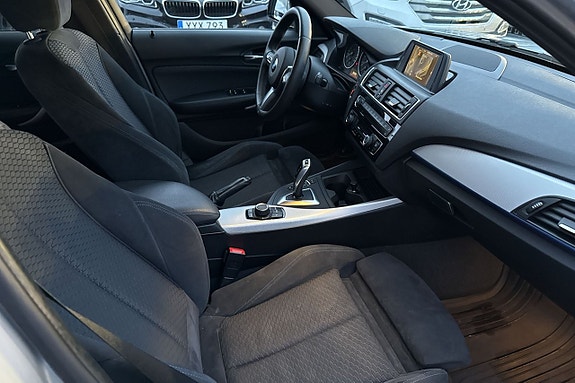 BMW 118i 10 of 27