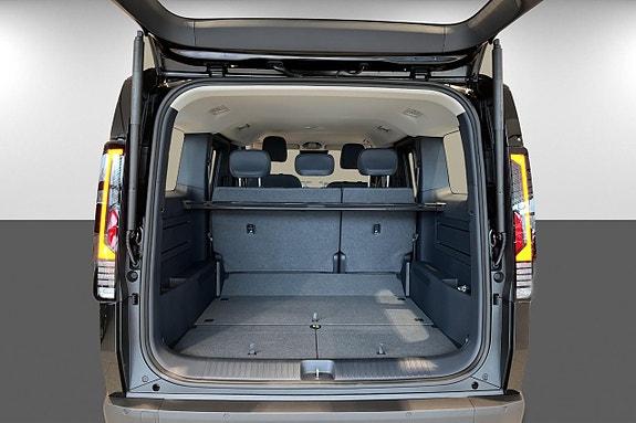 Kia PV5 14 of 21