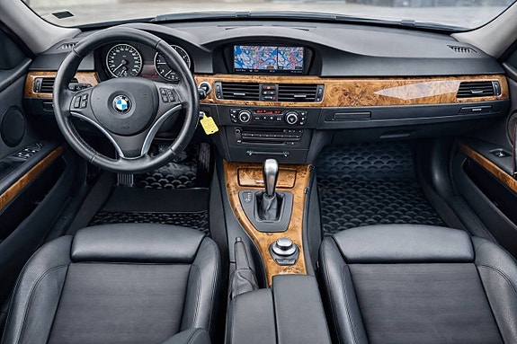 BMW 320 8 of 13