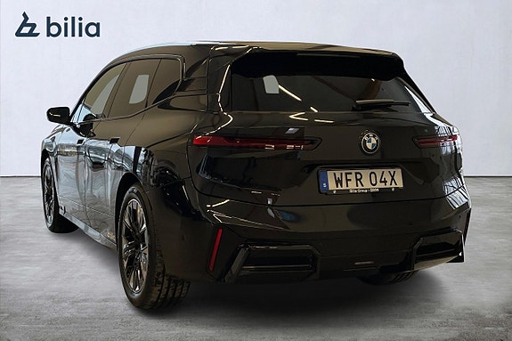 BMW iX 2 of 24