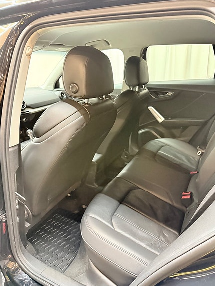 Audi Q2 6 of 12