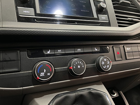 Volkswagen Transporter 23 of 30
