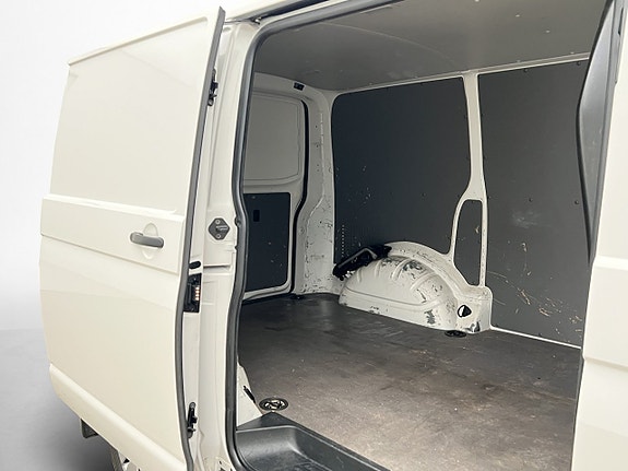Volkswagen Transporter 12 of 30