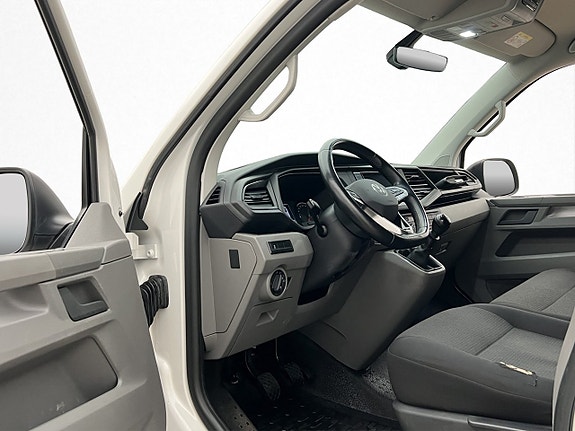 Volkswagen Transporter 15 of 30