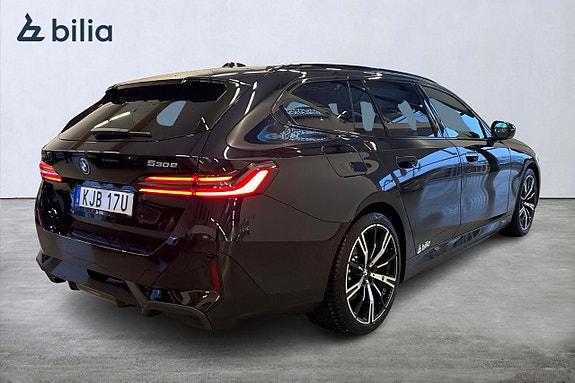 BMW 530e 16 of 21