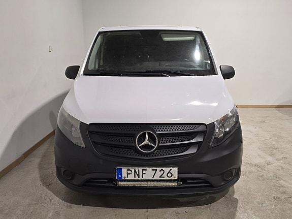 Mercedes-Benz Vito 114 2 of 5