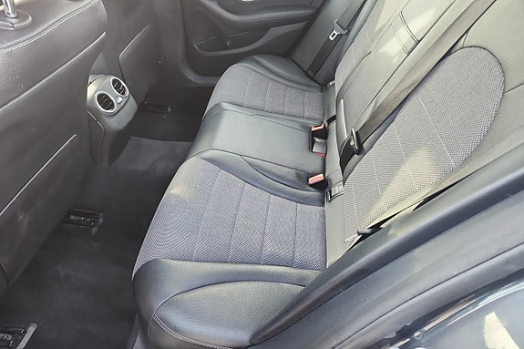 Mercedes-Benz C220 d 10 of 15