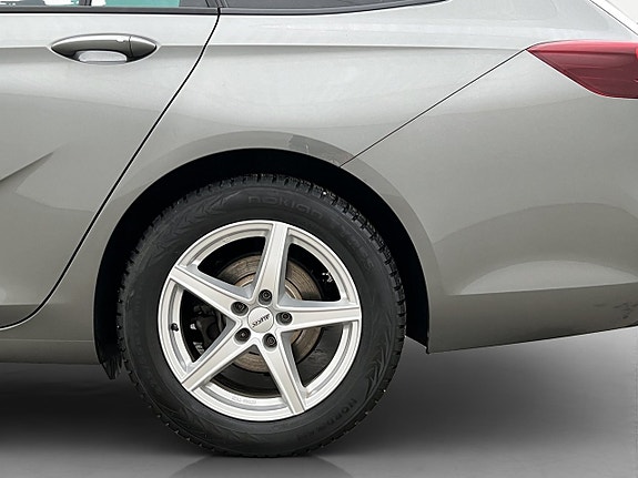 Opel Insignia 22 of 27