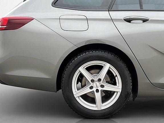 Opel Insignia 23 of 27
