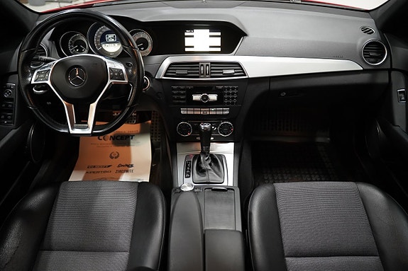 Mercedes-Benz C180 9 of 16
