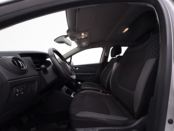 Renault Captur 9 of 27
