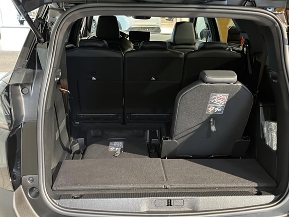 Peugeot 5008 4 of 5