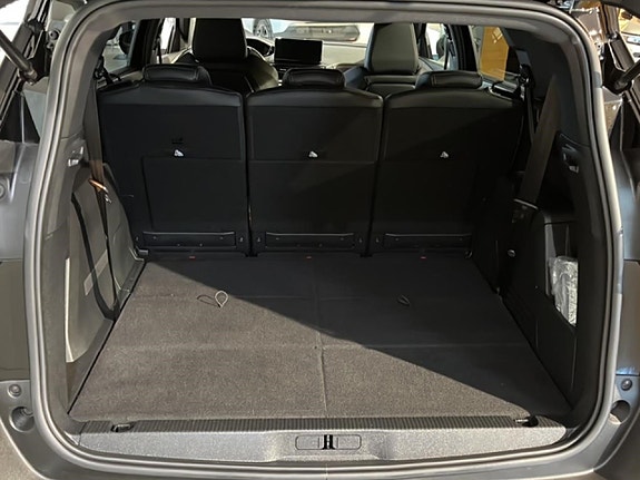 Peugeot 5008 5 of 5