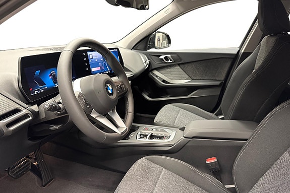 BMW 120 6 of 13