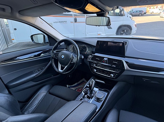 BMW 520d 15 of 26
