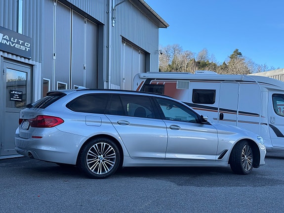 BMW 520d 4 of 5