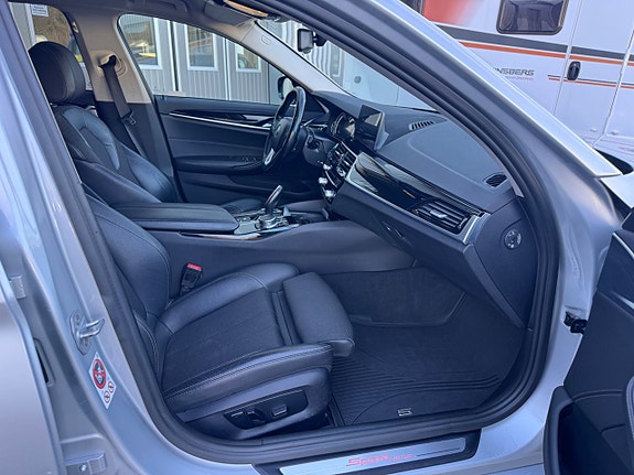 BMW 520d 16 of 26
