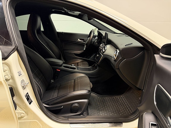 Mercedes-Benz CLA220 d 23 of 27
