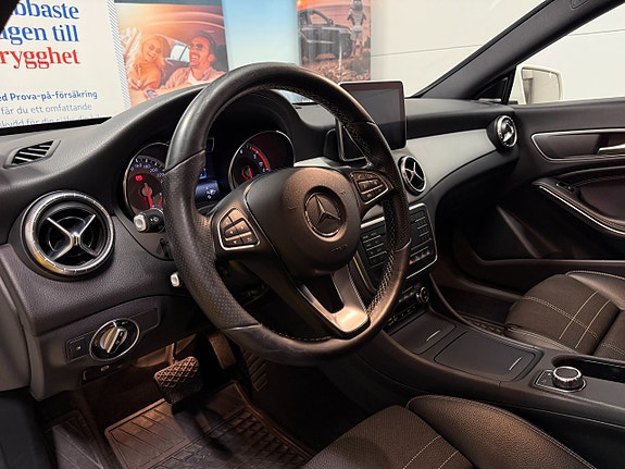 Mercedes-Benz CLA220 d 15 of 27