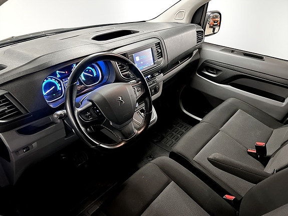 Peugeot e-Expert 7 of 15