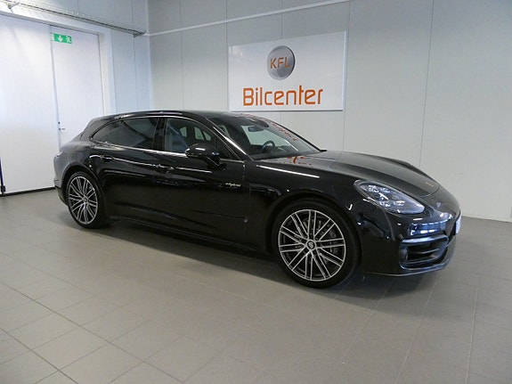Porsche Panamera 4 2 of 5