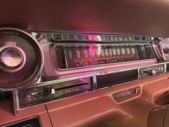 Cadillac Eldorado Biarritz 15 of 22