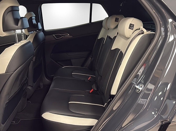 Kia Sportage 9 of 17