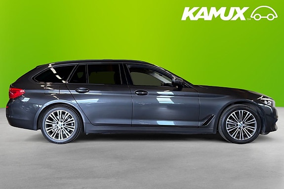 BMW 520 2 of 5
