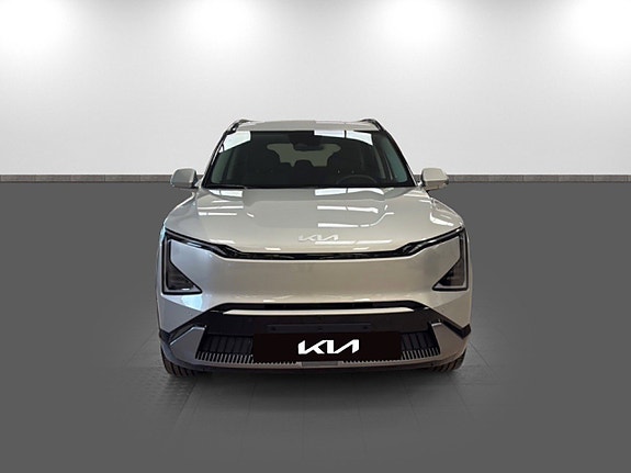 Kia EV5 2 of 18