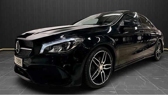 Mercedes-Benz CLA200 2 of 5
